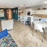 Appartement Cozy In With House Sea View
