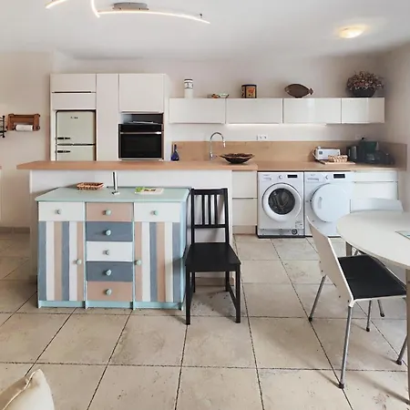 Cozy In With House Sea View