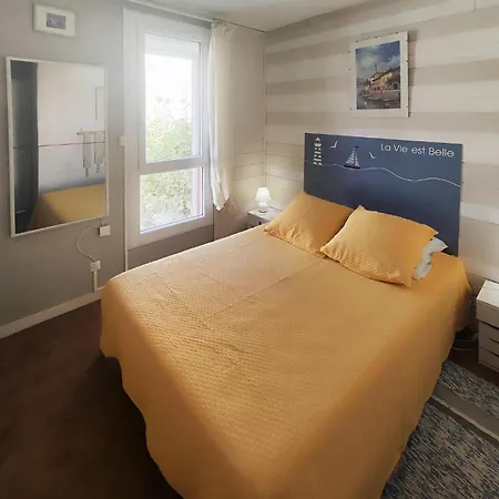 Cozy In With House Sea View Apartament *